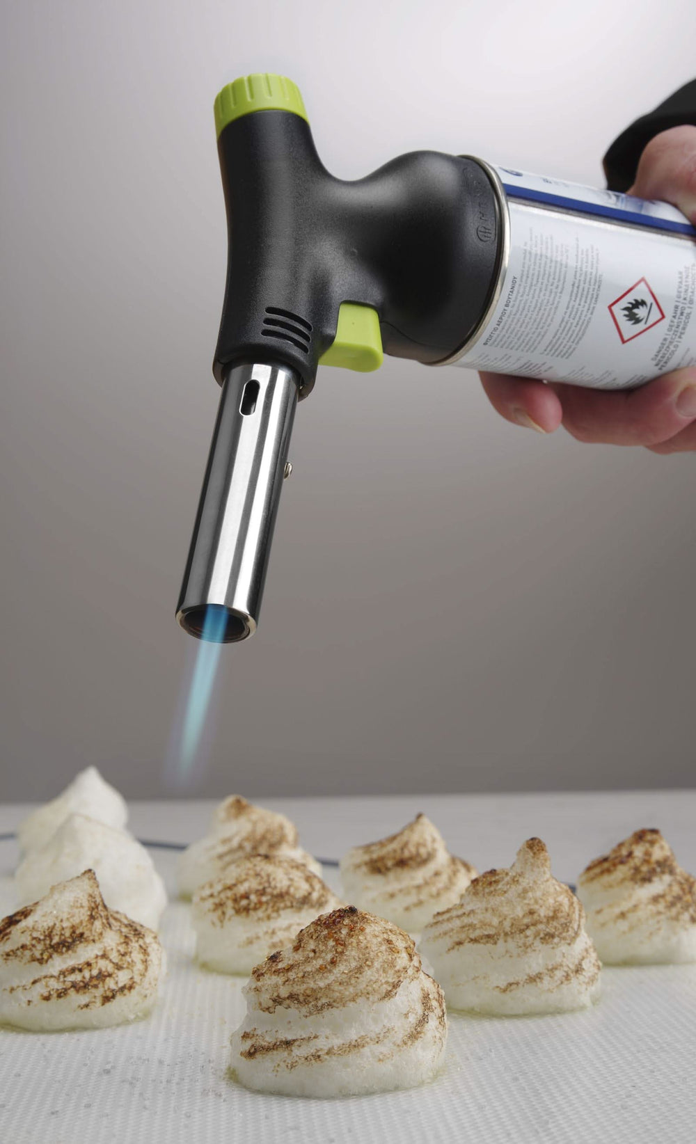 Hendi BBQ Aansteker / Creme Brulee Brander / Koksbrander - med gasbeholder + Ekstra Butan Gas Genopfyldninger - 4 Stykker