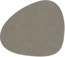 LIND DNA Placemats Nupo - Læder - Flint Grey - Curved - 44 x 37 cm - 2 Styk