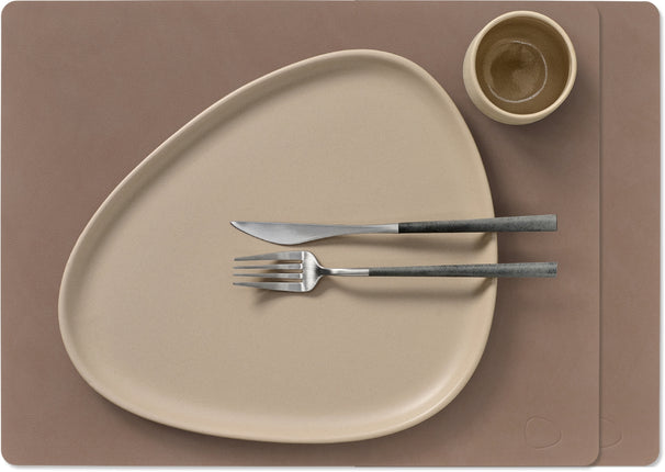 LIND DNA Placemats Nupo - Læder - Truffle - 45 x 35 cm - 2 Styk