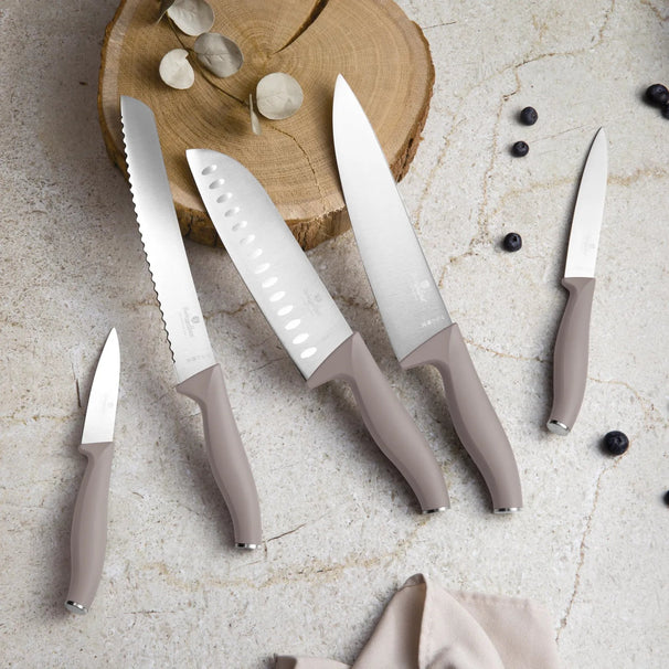 BerlingerHaus Knivssæt med Knivmagnetstribe Akacietræ Taupe - 6-delt - Kokkekniv, Brødkniv, Santokukniv, Kontorkniv & Skrællekniv
