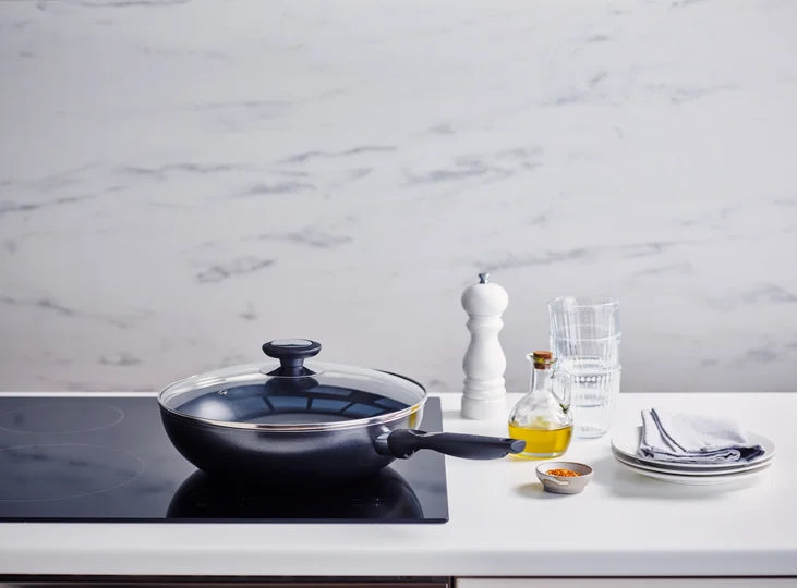 Beka Wokpande med glaslåg Pro Induc ø 28 cm - keramisk non-stick belægning