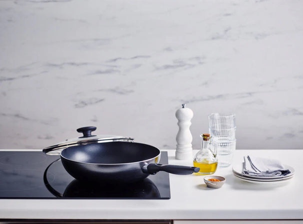 Beka Wokpande med glaslåg Pro Induc ø 28 cm - keramisk non-stick belægning