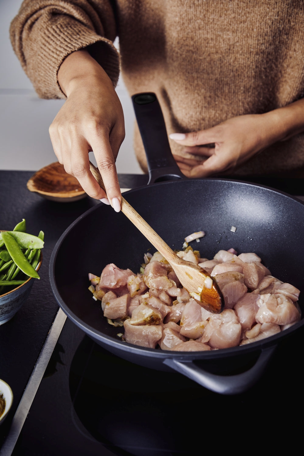 BEKA ENERGY R Wokpande med keramisk non-stick belægning og modgreb 30 cm