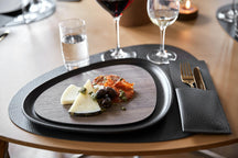 LIND DNA Placemats Hippo - Læder - Black Anthracite - Curved - 44 x 37 cm - 2 Styk