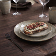 Cookinglife Servicesæt Linen Beige 18-delt / 6 personer - 6 middagstallerkener, 6 morgenmadstallerkener og 6 skåle