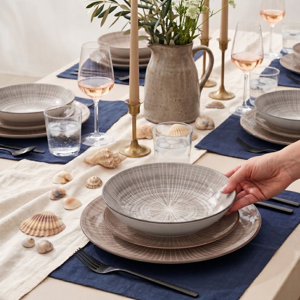 Cookinglife Serviesset Baia Bruin 12-delig / 4 personer - 4 middagstallerkener, 4 morgenmadstallerkener og 4 dybe tallerkener