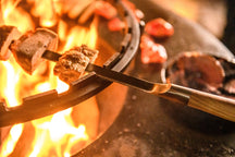 Forged BBQ Spies Churrasco - Olijfhout / Staal - V - form - 60cm