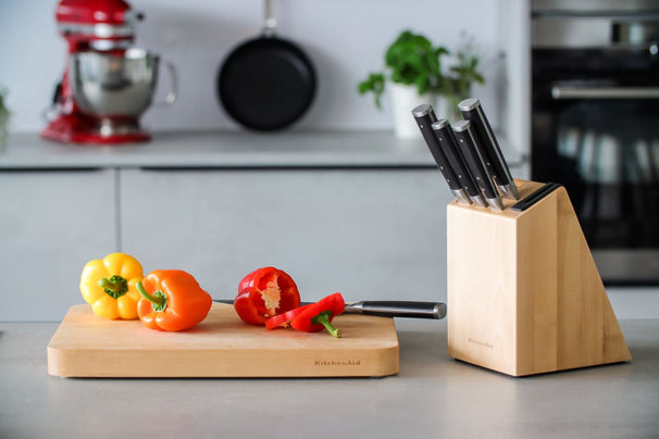 KitchenAid Knivblok Gourmet Birketræ - 6-delt - Integreret knivsliber