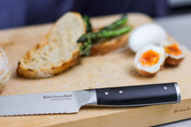 KitchenAid Brødkniv Gourmet 20 cm + Gratis knivbeskytter