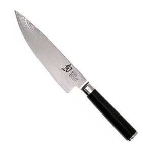 Kai Koksmes Shun Classic 15 cm damaststaal met zwart heft, vrijstaand op witte achtergrond