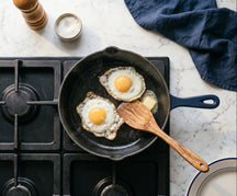 Keij Kamado Stegepande Skillet Blå - Gussejern - ø 25,5 cm - emaljeret non-stick belægning