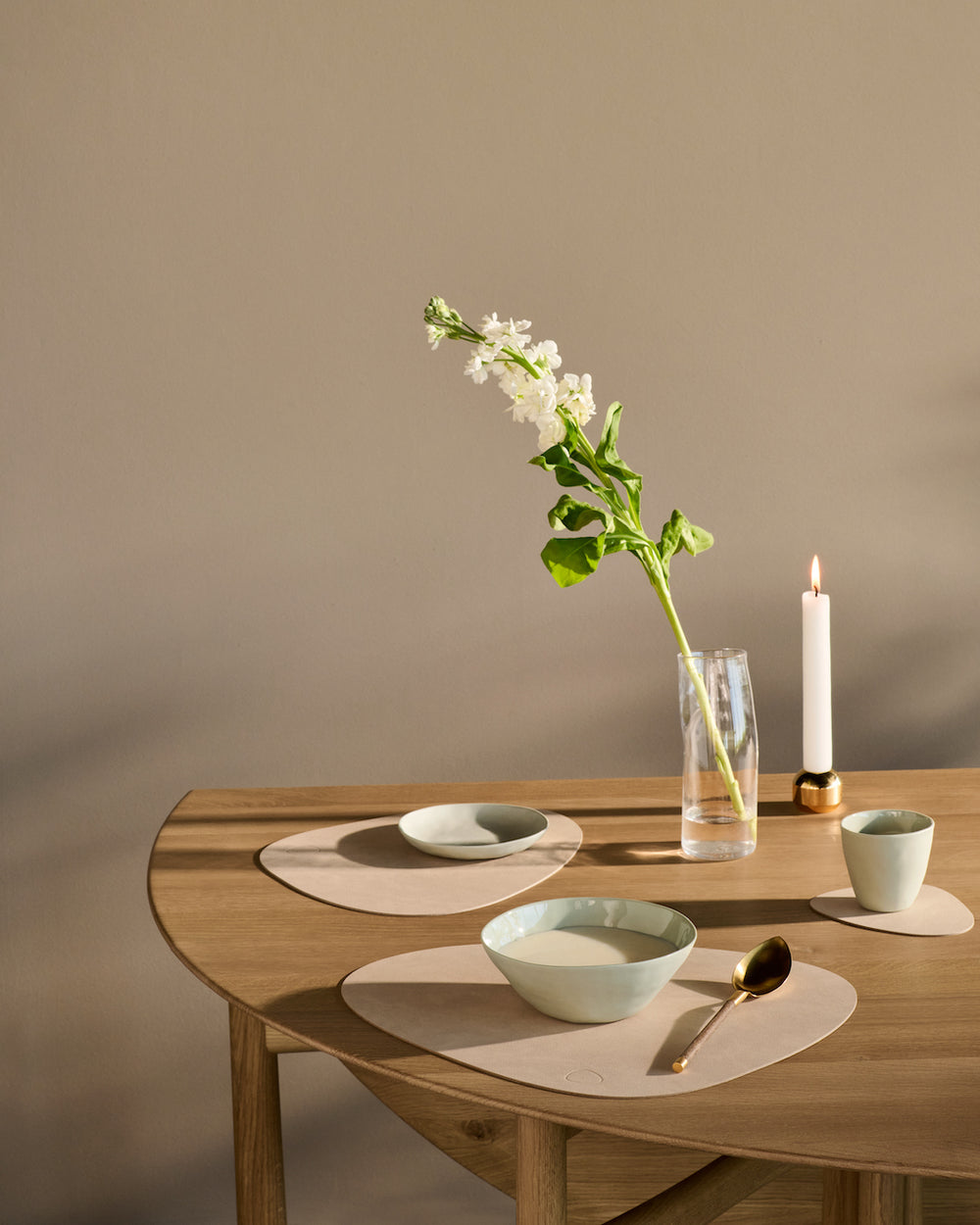 LIND DNA Placemats Nupo - Læder - Sand - Curved - 44 x 37 cm - 2 Styk