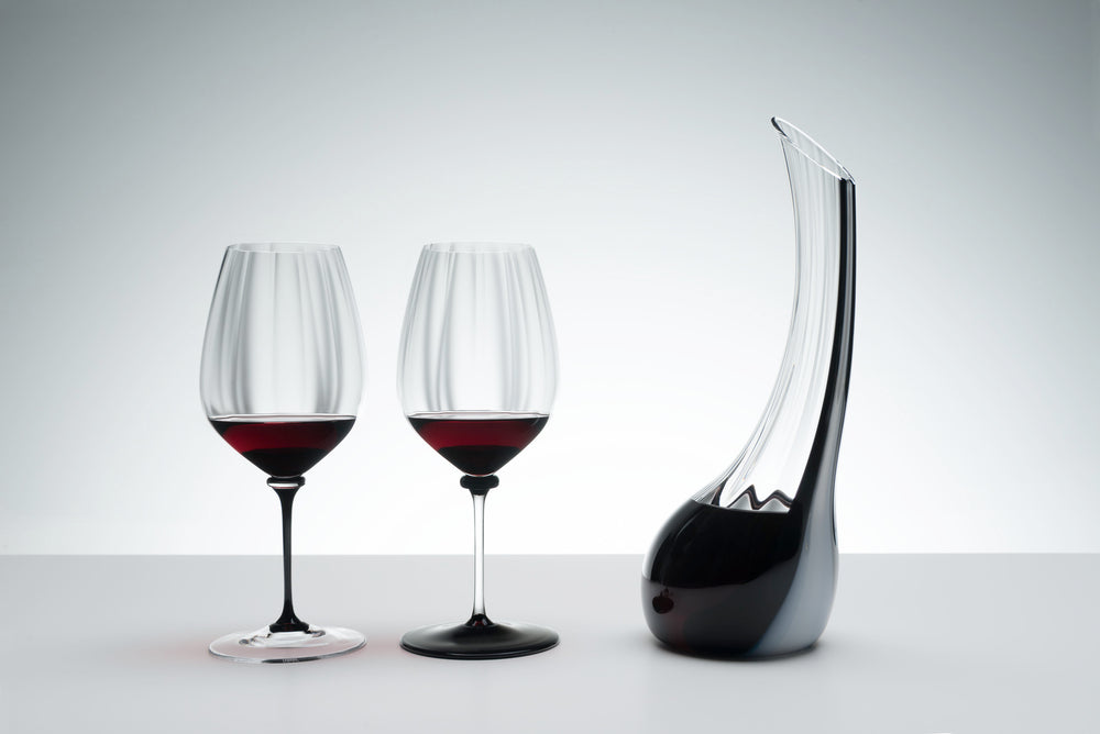 Riedel Rødvinsglas Fatto A Mano Performance - Pinot Noir - Sort Stilk - 830 ml