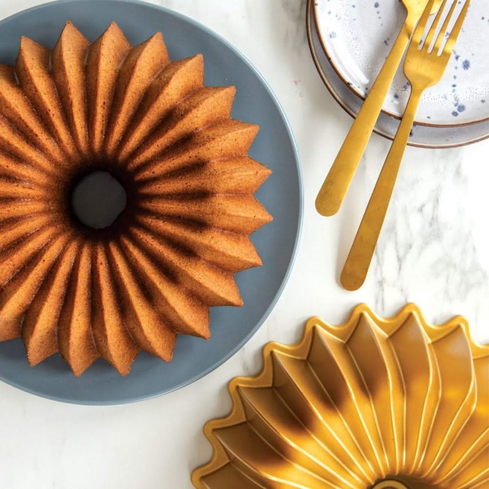 Nordic Ware Tulbandform Brilliance Bundt Guld - Gussejern - ø 26 cm