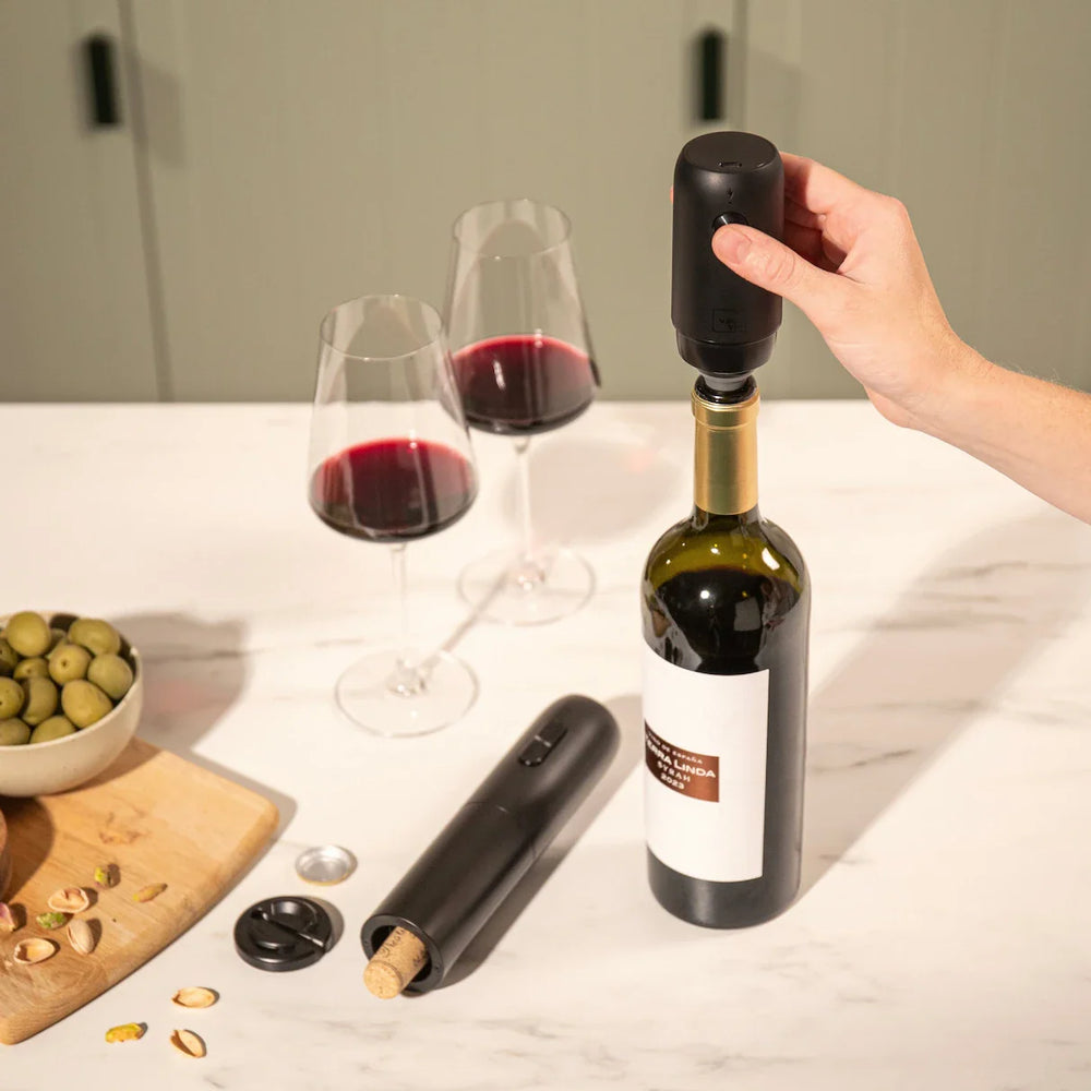Vacu Vin Elektriske Wine Saver Vacuumpumpe + 2 Propper