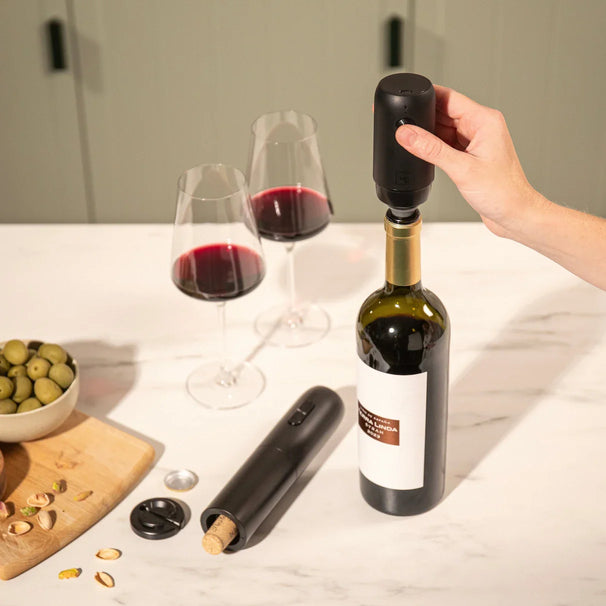 Vacu Vin Elektriske Wine Saver Vacuumpumpe + 2 Propper