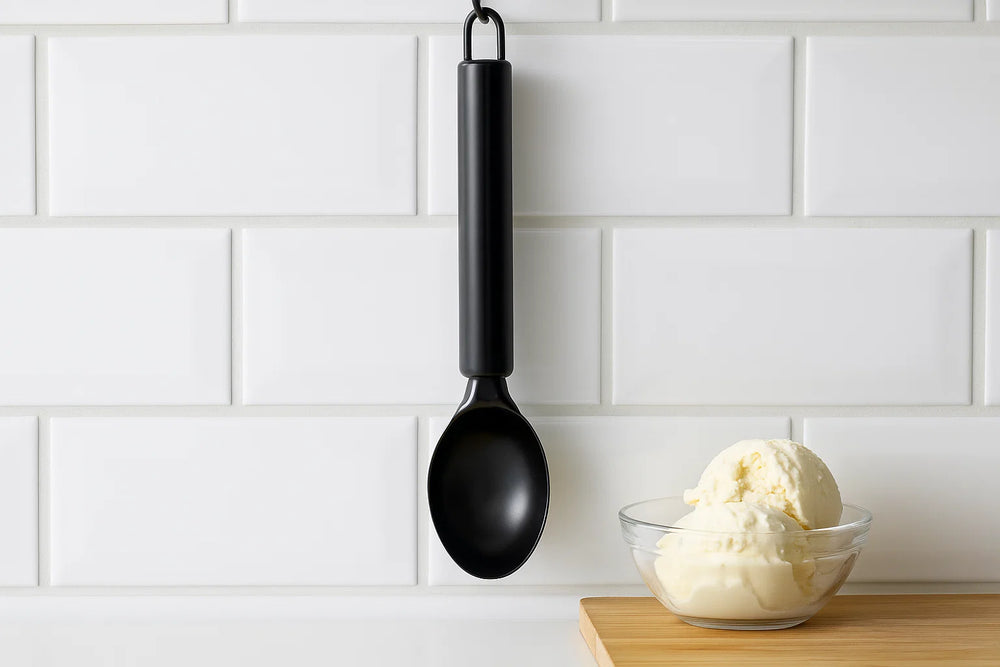 Cookinglife Køkkenredskabssæt Sort - 6-delt - Torenrasp, Knoflookpers, Blikåbner, Pizzaskærer, Osteskærer & Is-ske
