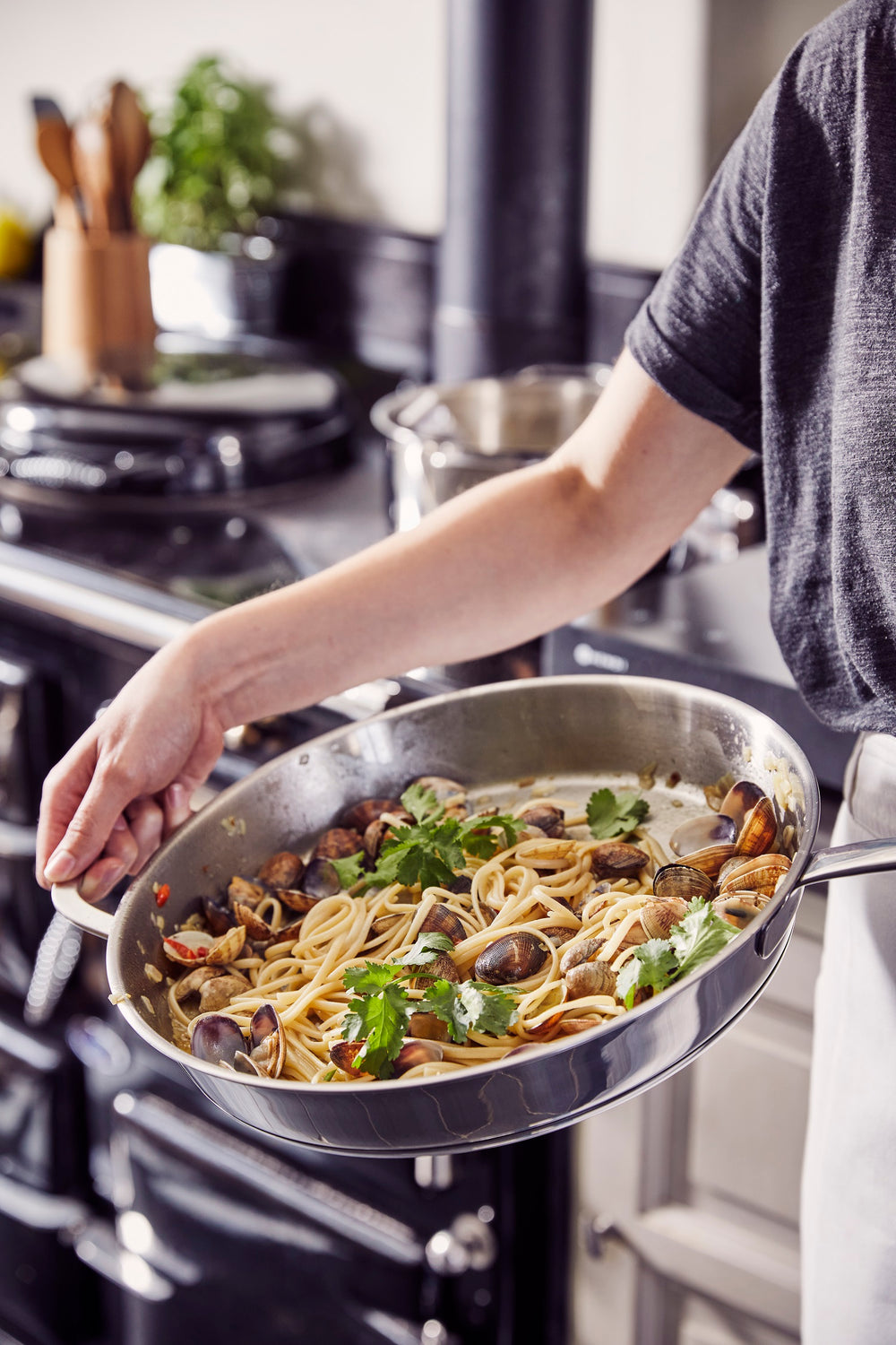Beka Koekenpan Maestro RVS med tegengreep ø 32 cm - egnet til alle varmekilder - uden non-stick belægning