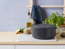 BK Braadpan Bourgogne Earl Grey Gietijzer ø 28 cm / 6.7 Liter - sfeerbeeld 1