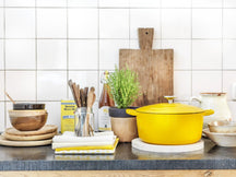 BK Braadpan Bourgogne Sunny Yellow Gietijzer ø 24 cm / 4.2 Liter - sfeerbeeld 1