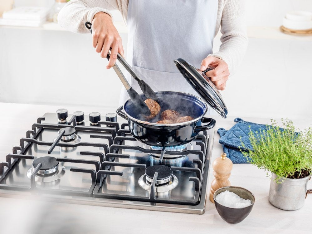 BK Braadpan Fortalit Emaille Zwart ø 22 cm / 2 Liter - sfeerbeeld 6