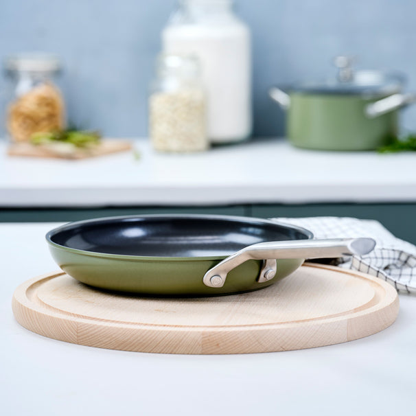 BK Stegepande Sublime Olive Green ø 24 cm - keramisk non-stick belægning