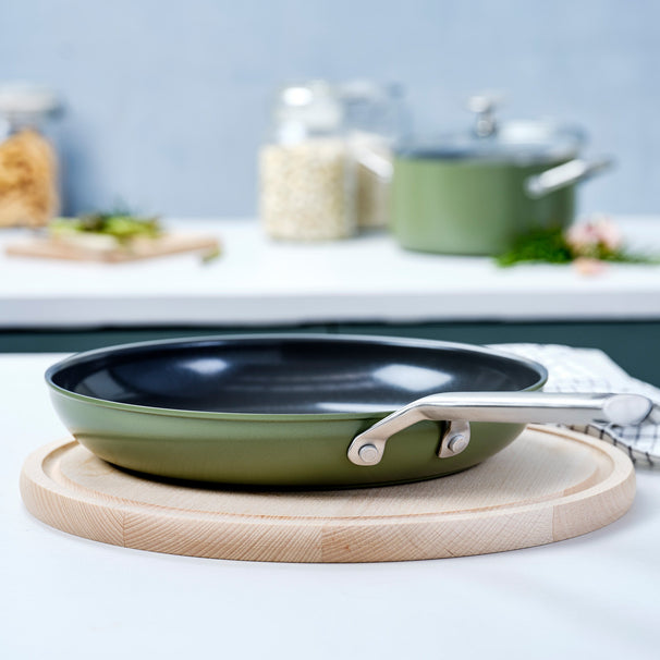 BK Stegepande Sublime Olive Green ø 28 cm - keramisk non-stick belægning
