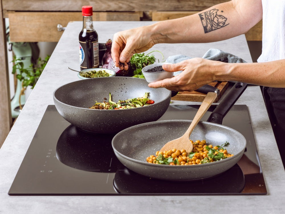 BK Wokpan Granite ø 28 cm / 3.7 Liter - sfeerbeeld 3