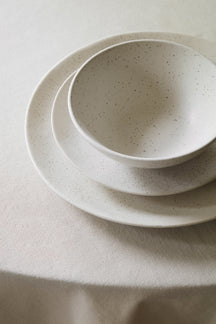 Broste Copenhagen Serviesset Nordic Vanilla 6-delig / 2 personer - 2 dinerborden, 2 ontbijtborden og 2 skåle