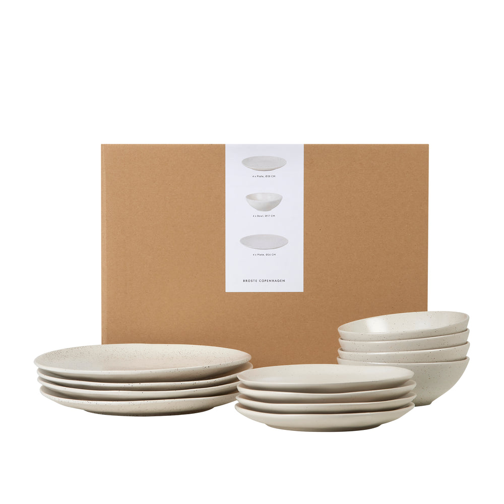 Broste Copenhagen Serviesset Nordic Vanilla 12-delig / 4 personer - 4 dinerborden, 4 ontbijtborden og 4 skåle