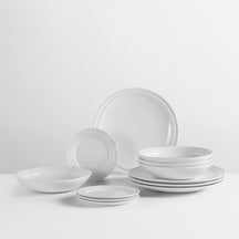 Broste Copenhagen Serviesset Stevns 12-delig / 4 personer - 4 middagstallerkener, 4 morgenmadstallerkener og 4 dybe tallerkener