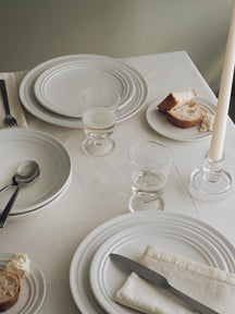 Broste Copenhagen Serviesset Stevns 12-delig / 4 personer - 4 middagstallerkener, 4 morgenmadstallerkener og 4 dybe tallerkener