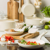 GreenPan Koekenpan Essence Pro Clay ø 28 cm - sfeerbeeld 1