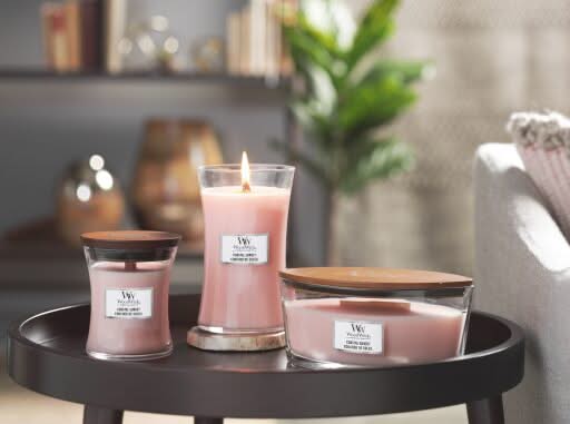 WoodWick Geurkaars Medium Coastal Sunset - 11 cm / ø 10 cm - Geurkaars i Glas - Houten Lont