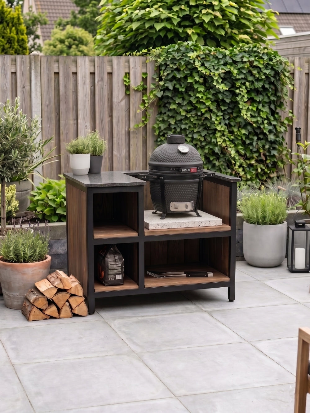 Keij Kamado BBQ Startersæt - Legend Compact Black 15 tommer - med Trækul, Tændblokke & Kolenkurv