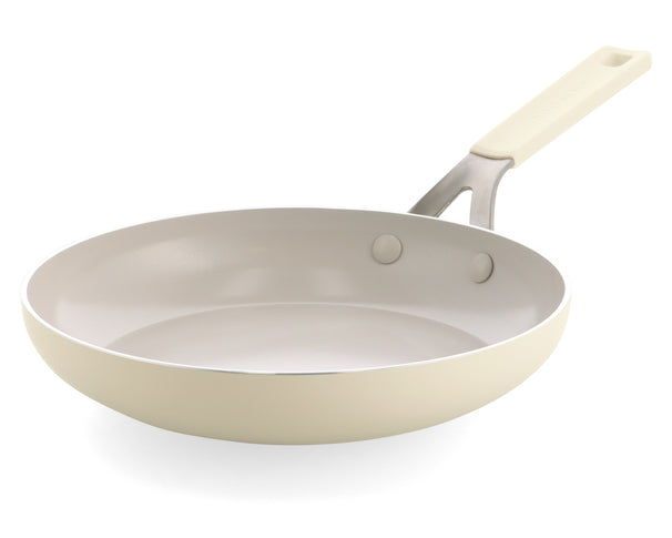 KitchenAid Stegepande Aluminium Almond Cream ø 24 cm - keramisk non-stick belægning