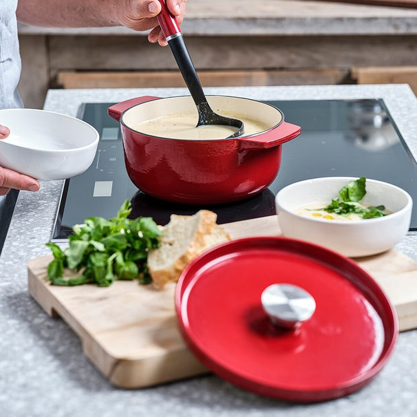 KitchenAid Stegegryde Støbejern Empire Red ø 22 cm / 3,3 Liter - emaljeret non-stick belægning