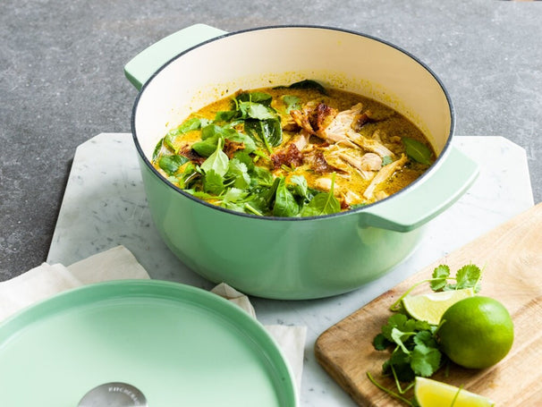 KitchenAid Stegegryde Støbejern Pistachio ø 26 cm / 5,2 Liter - emaljeret non-stick belægning