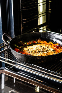 Forged Stegepande Carbonstål med 2 håndtag ø 28 cm - egnet til alle varmekilder - uden non-stick belægning