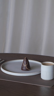 LIND DNA Placemats Nupo - Læder - Trøffel - Curved - 44 x 37 cm - 2 Styk