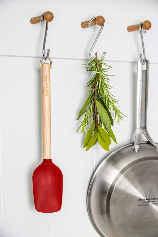 KitchenAid Røreske Core Kejserrød / Birketræ 31 cm