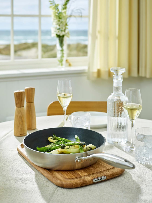 SCANPAN Stegepande / Sauterpande med låg CTX ø 28cm / 2.5 liter - egnet til alle varmekilder - standard non-stick belægning