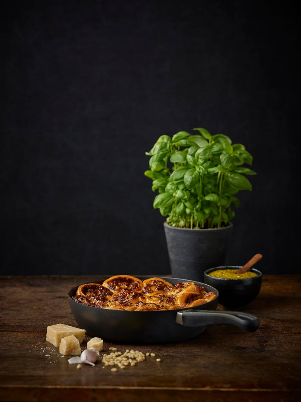 SCANPAN Hapjespan / Sauteerpan med deksel Classic Induction ø 28cm / 3 liter - egnet til alle varmekilder - standard non-stick belægning