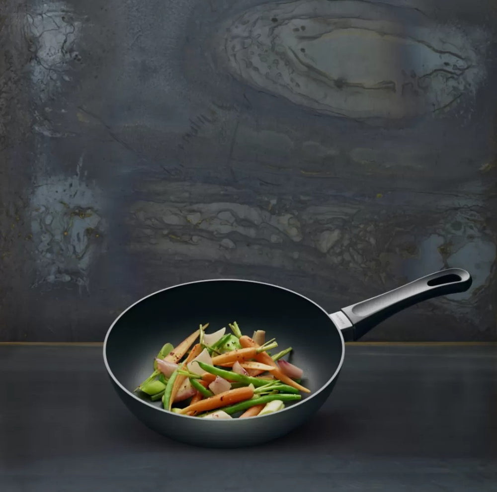 SCANPAN Wokpande Classic Induction ø 24 cm - egnet til alle varmekilder - standard non-stick belægning