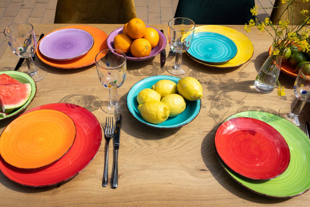 Studio Tavola Serviesset Sunny Summer 18-delig / 6 personer - 6 morgenmadstallerkener, 6 suppetallerkener og 6 middagstallerkener